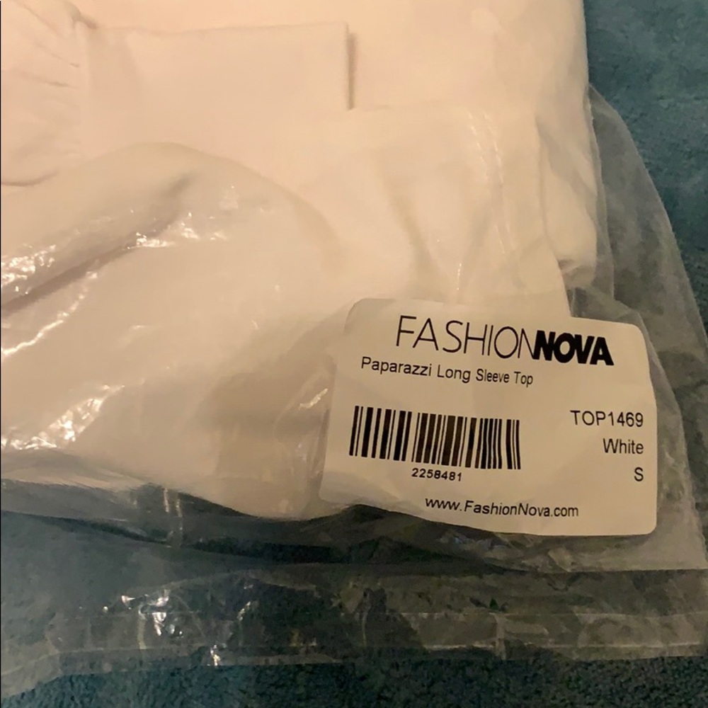 oversized white long sleeve tee